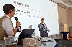 Moderatorin Katja Leistenschneider und Oberbürgermeister Dr. Frank Dudda.