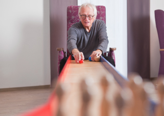 Tagespflege: Abwechslung für Senioren – Entlastung für pflegende Angehörige